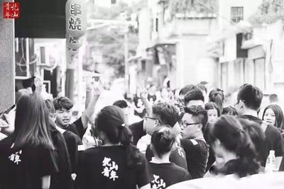 滑板涂鴉,站街唱歌,這群泉州青年活得太酷.