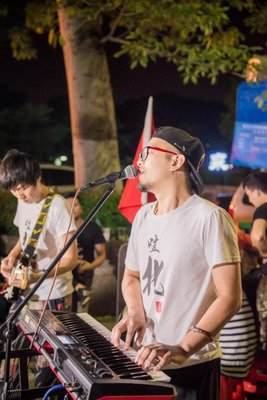 滑板涂鴉,站街唱歌,這群泉州青年活得太酷.