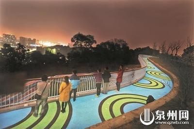 泉州夜光漫道 夜晚發光還能涂鴉的創新城市景觀